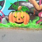 Halloween, Graffiti, Kürbis in giftig grünem Nebel